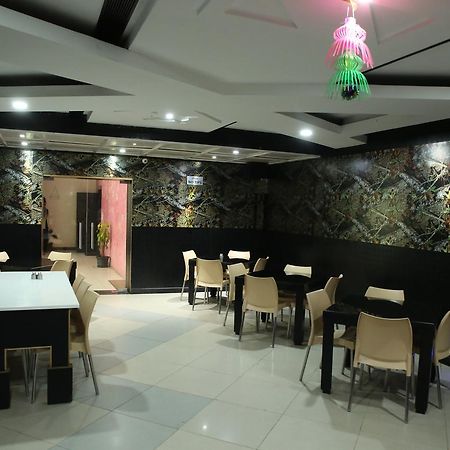 צ'נאי Hotel Park Plaza מראה חיצוני תמונה